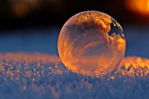 c’est par sa lumière que le monde devient visible